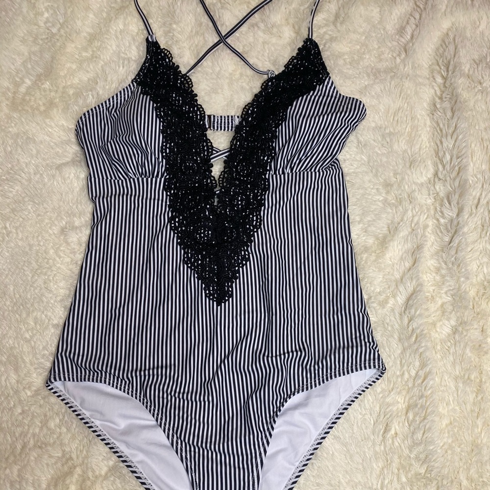 Bathing suit